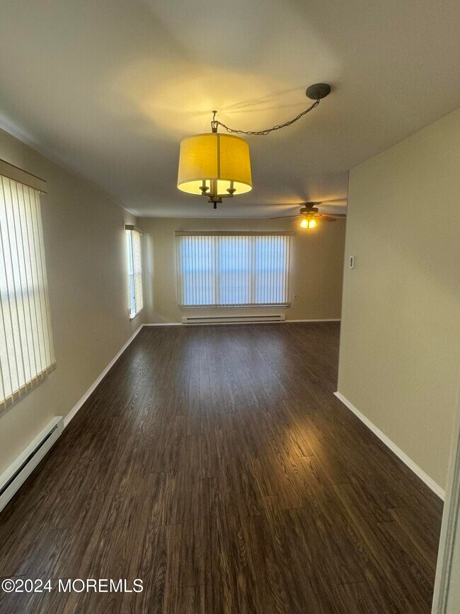 Foto del edificio - 12 Elmswell Ave