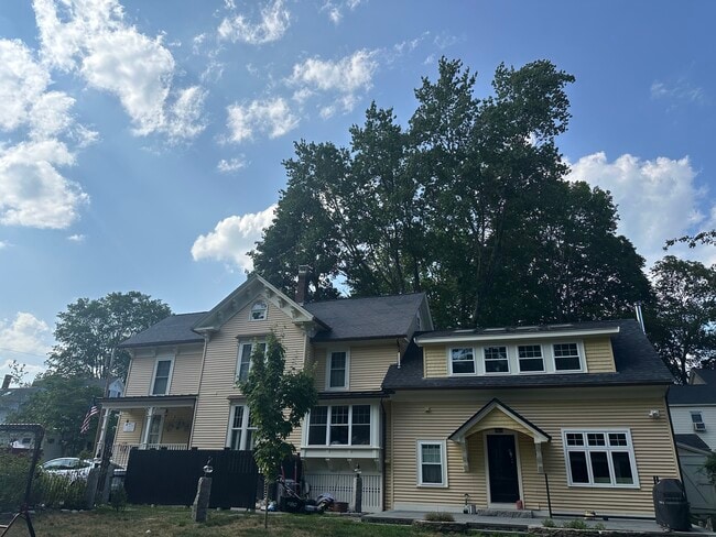 Double lot, nice yard (fenced in for dog) - 19 Union St