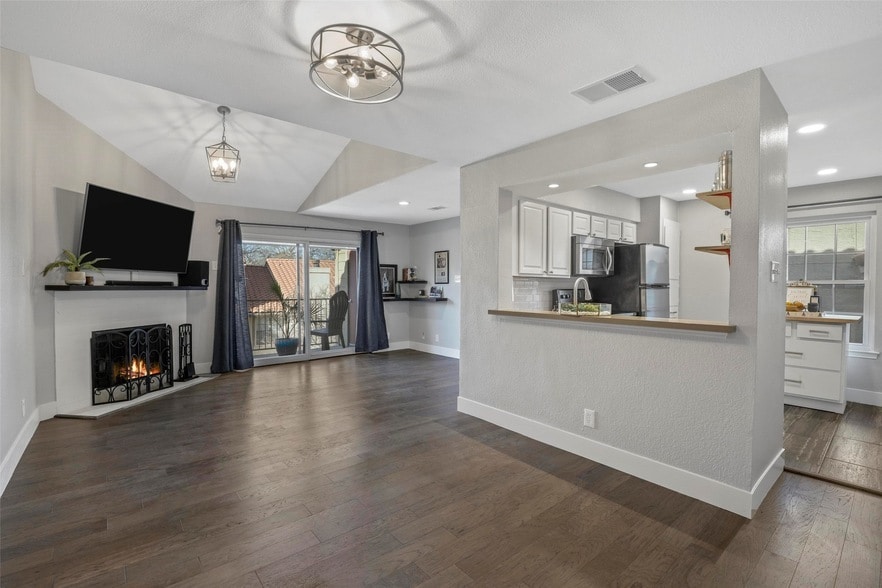 Photo - 4777 Cedar Springs Road Unit 5F