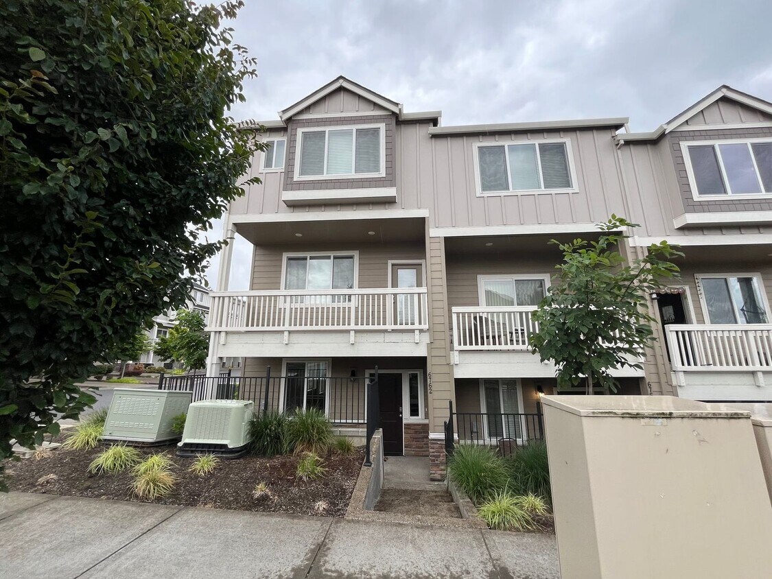 Primary Photo - Newly Built 3Bed, 2.5Bath Townhome in Beth...