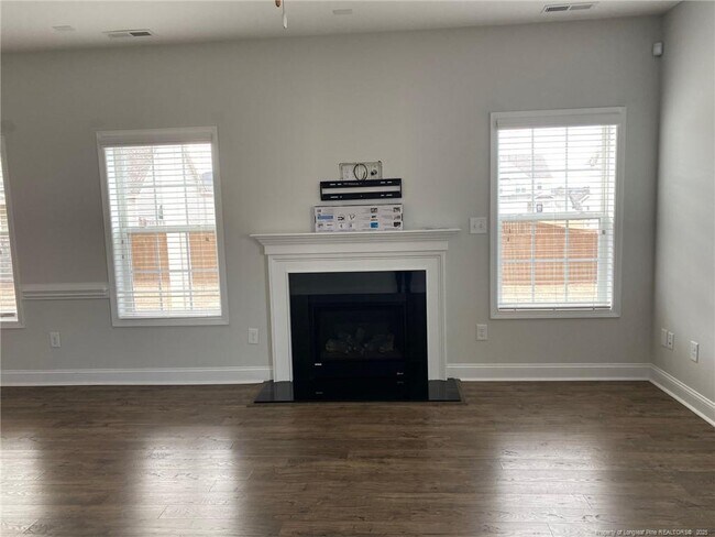 Foto del edificio - 277 Pendleton St