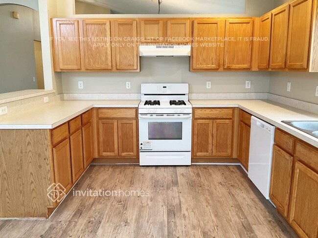 Building Photo - 4202 Roberta Dr