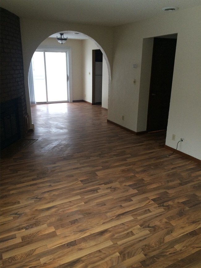 Building Photo - 2205 7th Ave
