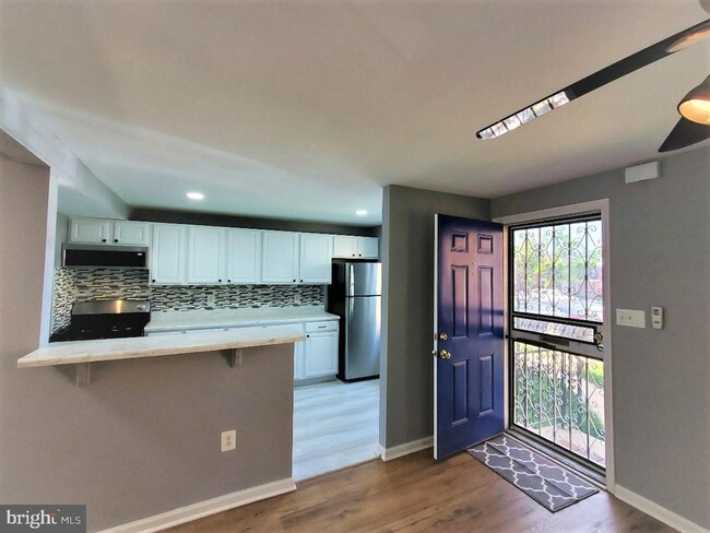 Foto del edificio - 1483 Potomac Heights Dr