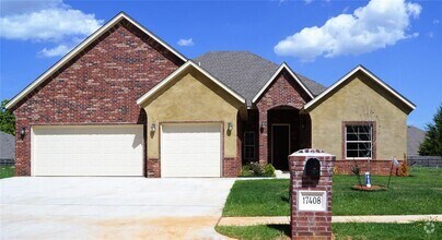Building Photo - 17408 Braken Dr