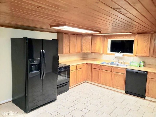 Building Photo - 3 br, 1 bath House - 8555 New Harmony Rd.
