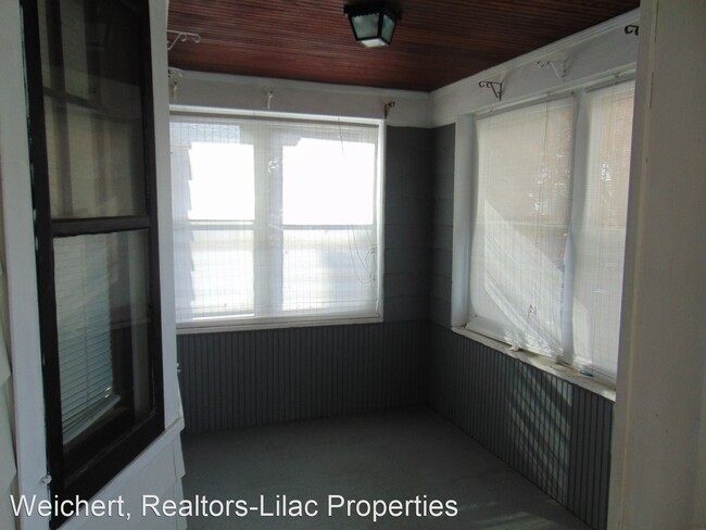 Building Photo - 3 br, 1 bath House - 68 Glenora Drive