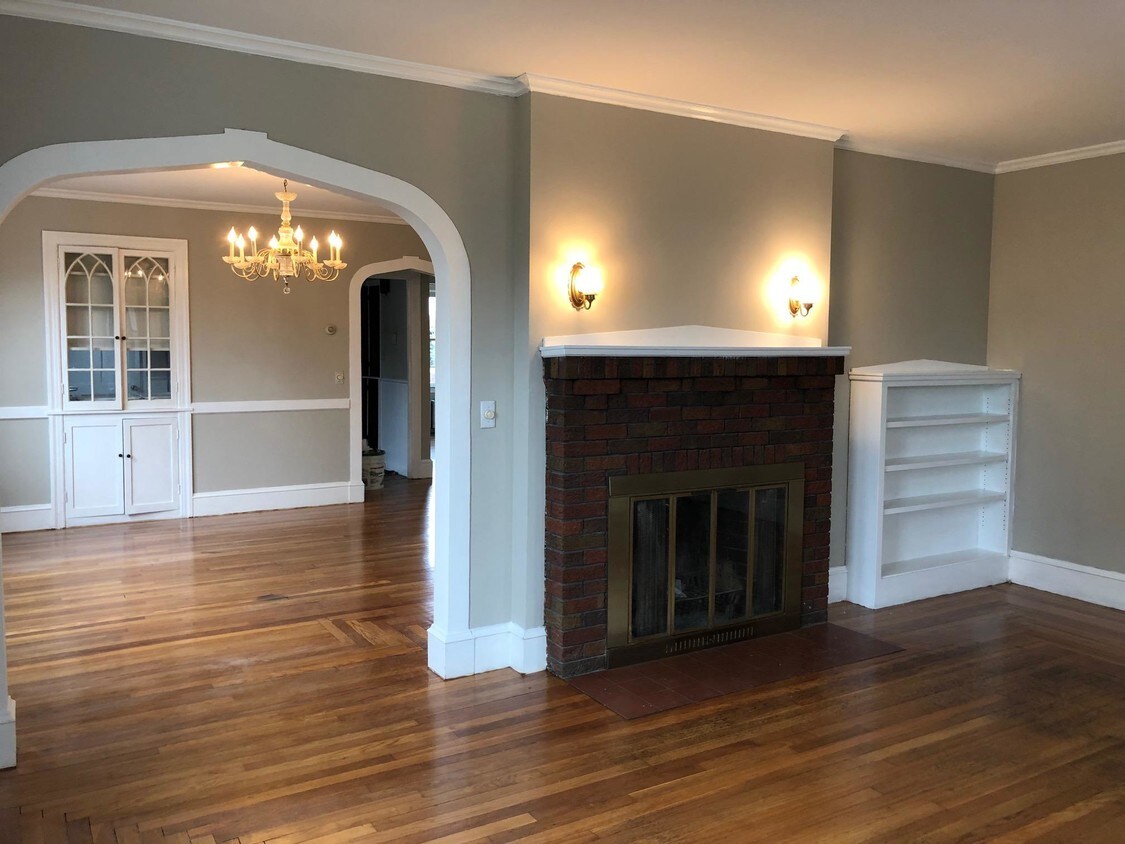 Primary Photo - 2 bedroom in Cranston RI 02910