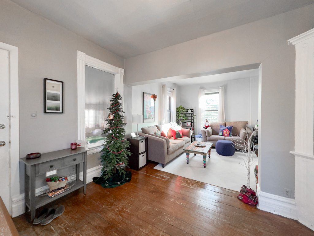 Foto principal - 2136 N Clifton Ave