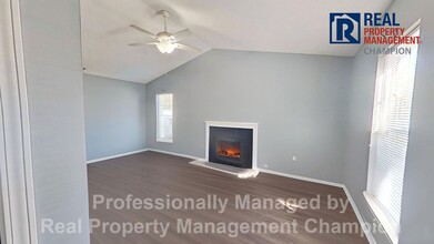 Building Photo - 1163 Pueblo Dr