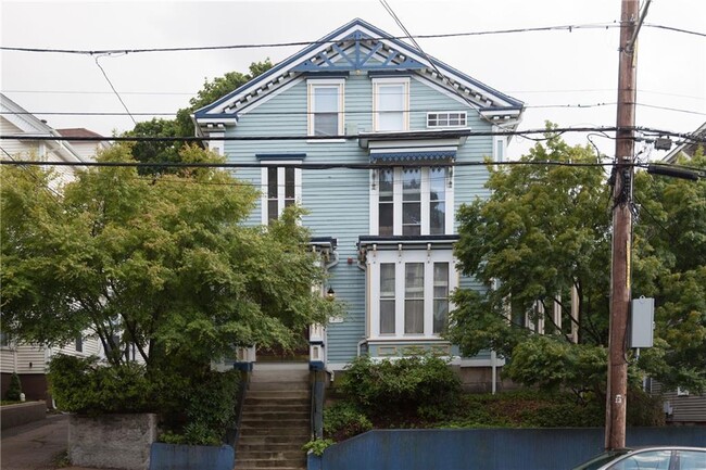 Building Photo - 137 Doyle Ave