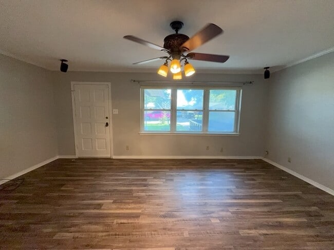 Building Photo - 2208 Piedmont St