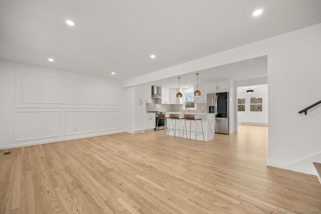 Building Photo - 141 Ridgewood Dr