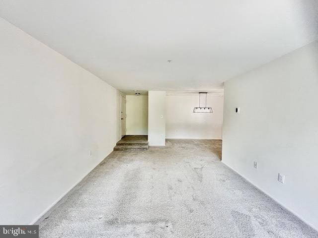 Building Photo - 405 Christopher Ave