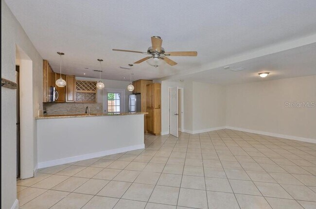 Foto del edificio - 3209 W Tyson Ave