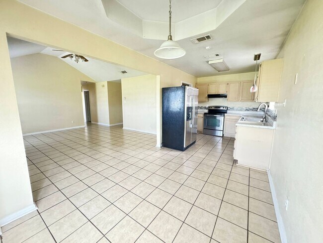 Foto del edificio - 360 Tour Available