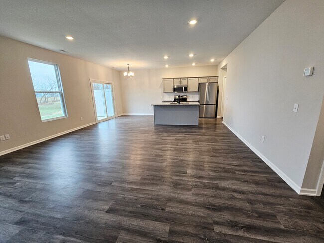 Foto del edificio - 1261 W Hamilton Rd N