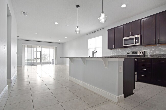 Building Photo - 5627 Western Sun Dr