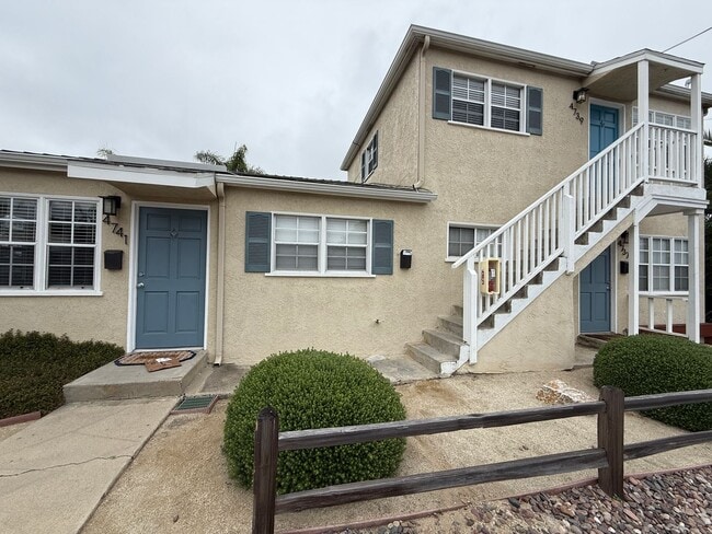 Building Photo - Charming, Refreshed Pacific Beach 1-Bedroo...