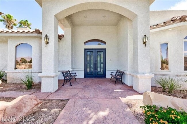 Building Photo - 6525 Ponderosa Way