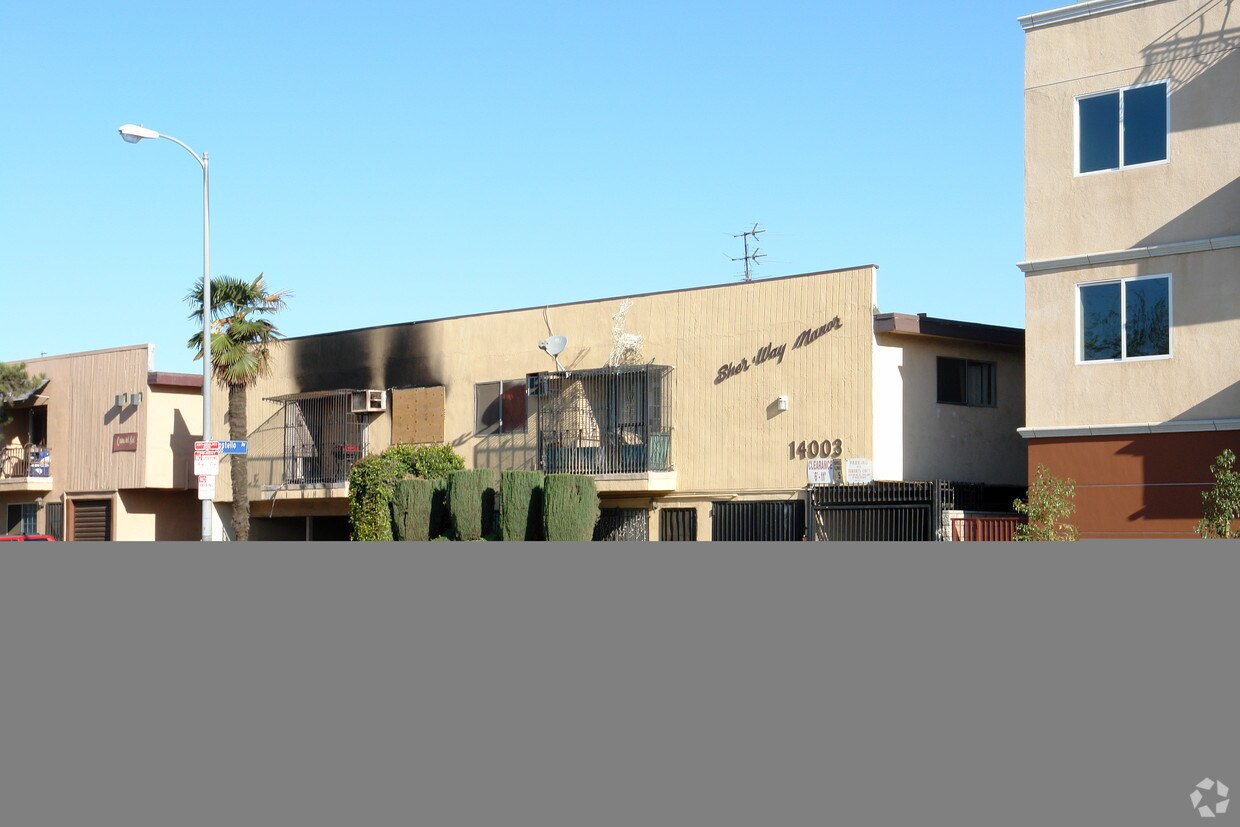 Foto del edificio - Sher Way Manor