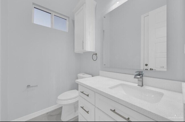 Foto del edificio - 3007 E Ebano St