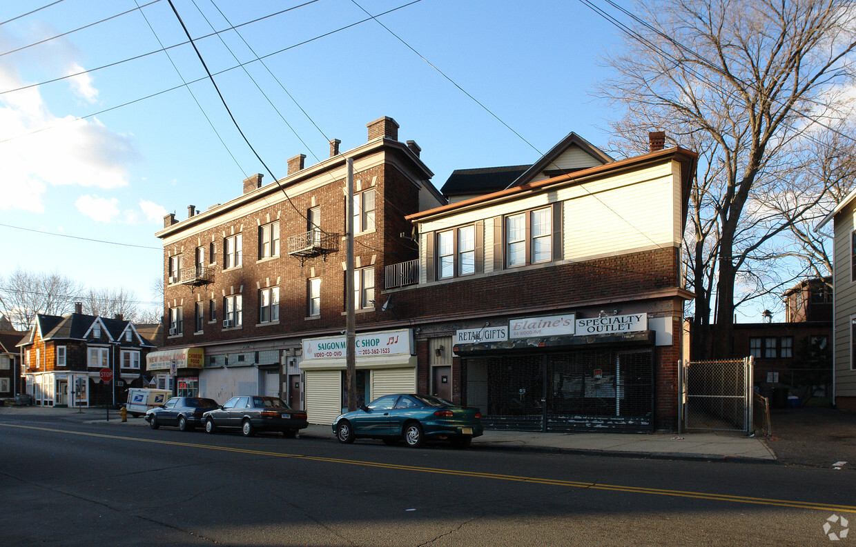 Foto del edificio - 50-60 Wood Ave