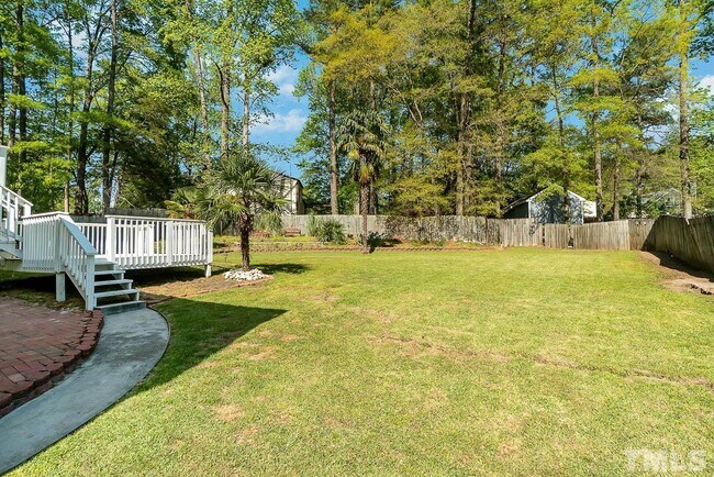 Building Photo - 7921 McGuire Dr