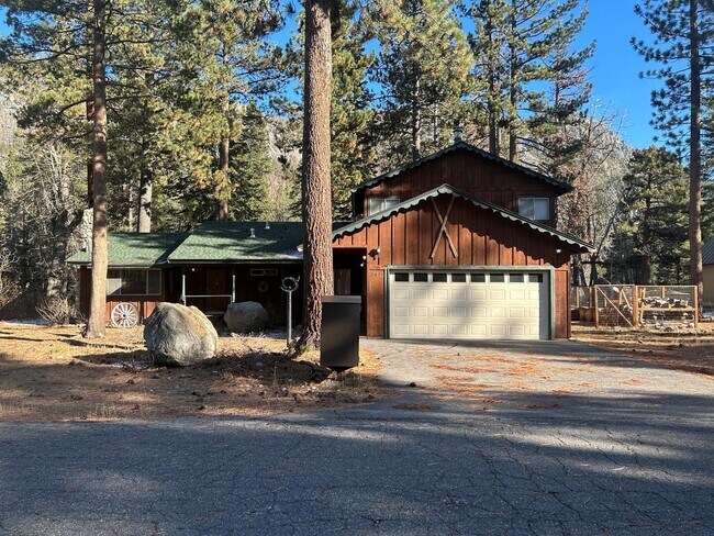 Building Photo - 3445 E River Park Dr