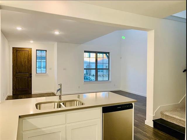 Building Photo - 1339 Casselberry Dr