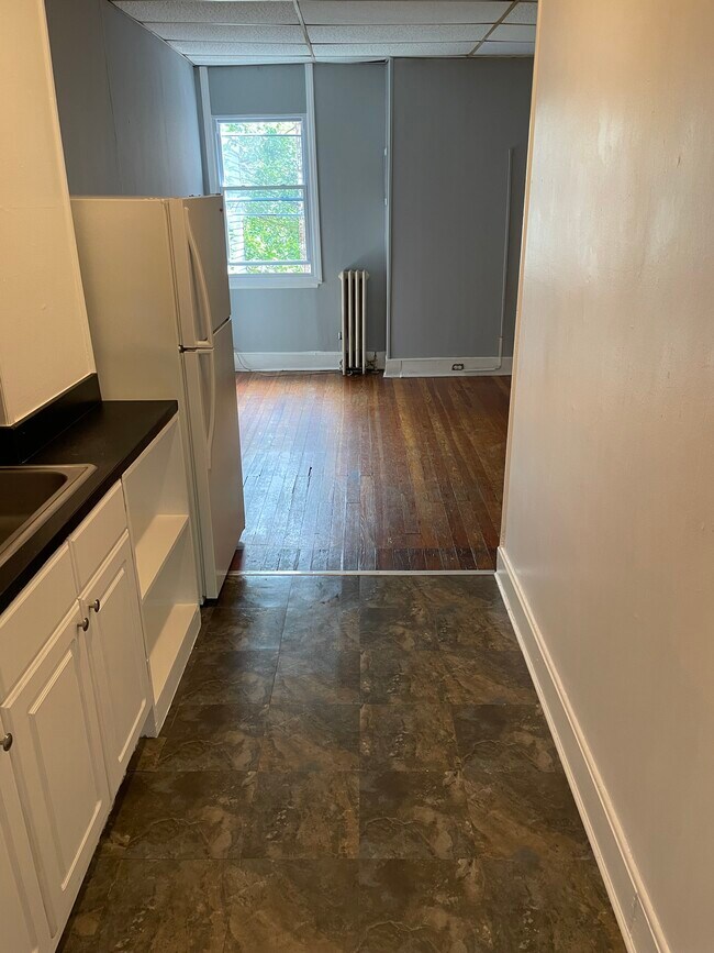 Kitchen - 3107 N Calvert St