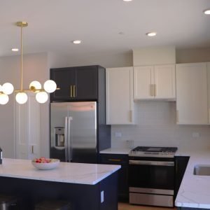 Building Photo - 310 E Lincoln St