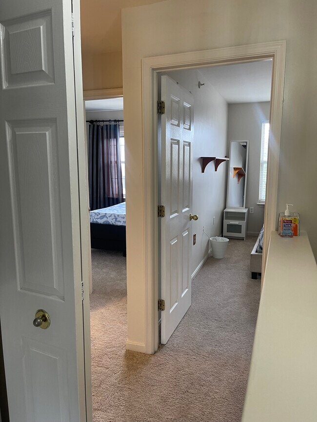 Foto del edificio - 4713 Kings Mill Way