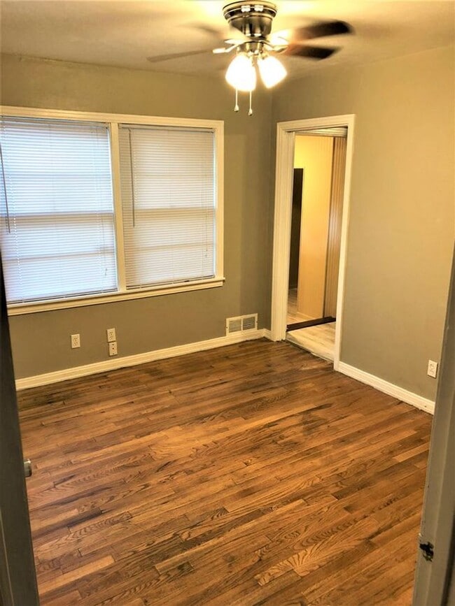 Foto del edificio - 3019 42nd St