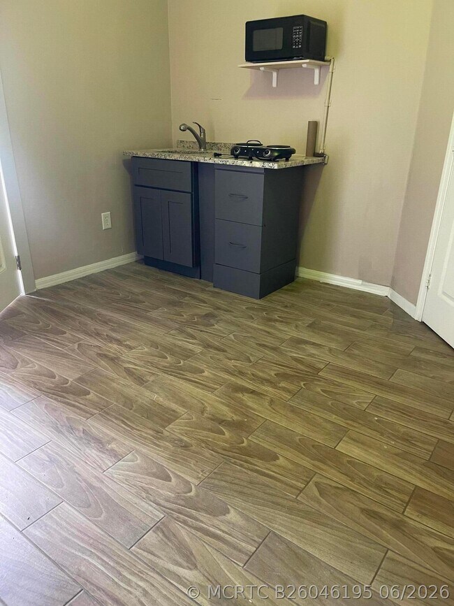 Foto del edificio - 4581 SW Floral St