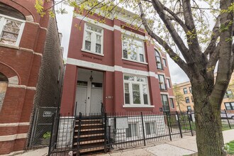 Building Photo - 2702 W Thomas St
