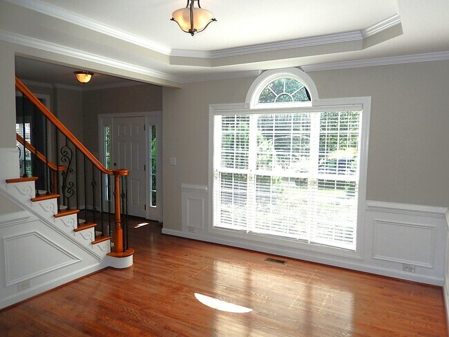 Foto del edificio - 10612 River Forest Dr