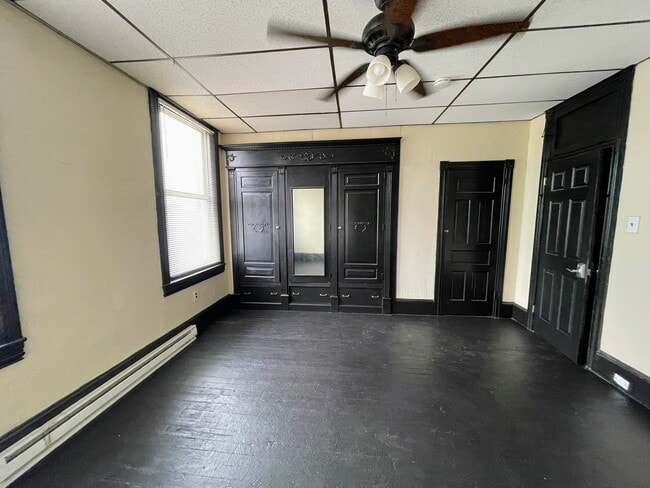 Building Photo - 1225 W Allegheny Ave