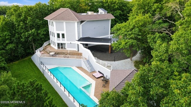 Building Photo - 401 Overlook Dr