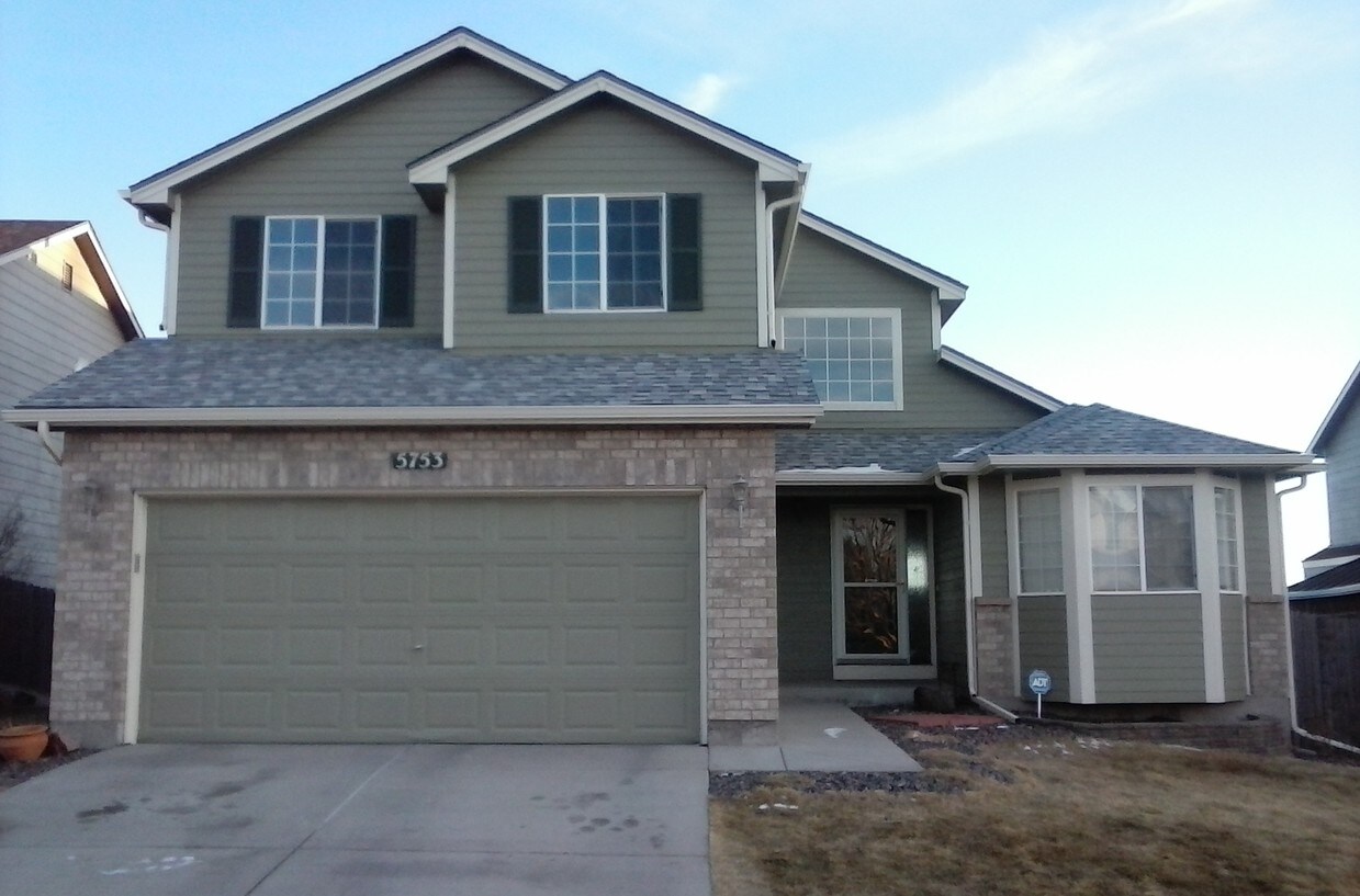 Primary Photo - 5753 Huerfano Dr