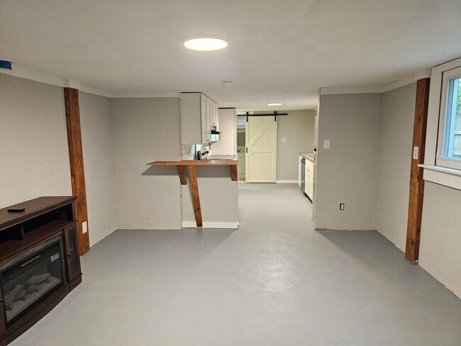Foto del edificio - 1105 Crossland Ave