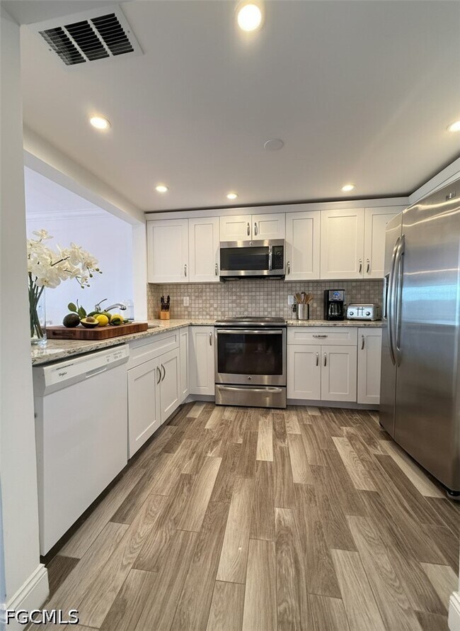 Foto del edificio - 1087 Forest Lakes Dr