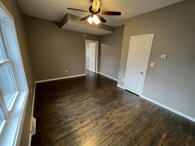 Foto del edificio - 828 4th St NW