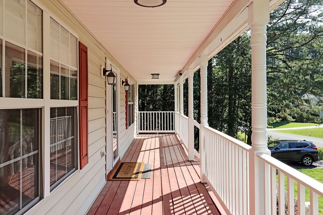 Building Photo - Move-In Ready, Dog-Friendly Preddy Creek Home