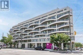 Building Photo - 689 The Queensway