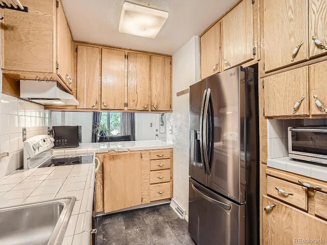Building Photo - 2760 W 56th Ave