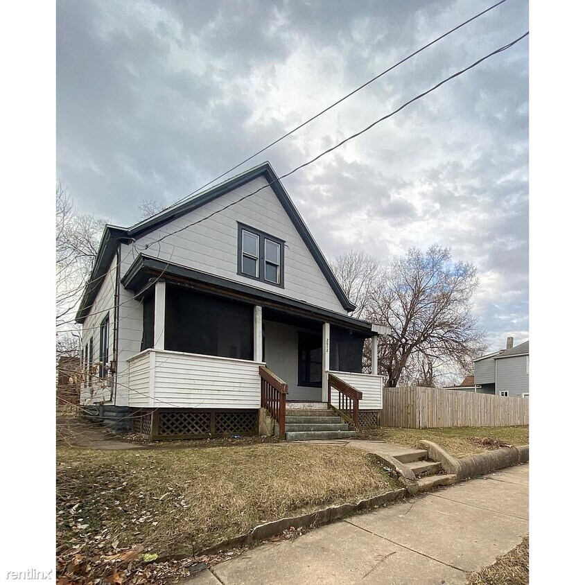 3 br, 1 bath House 2012 West Garden Street House Rental in Peoria