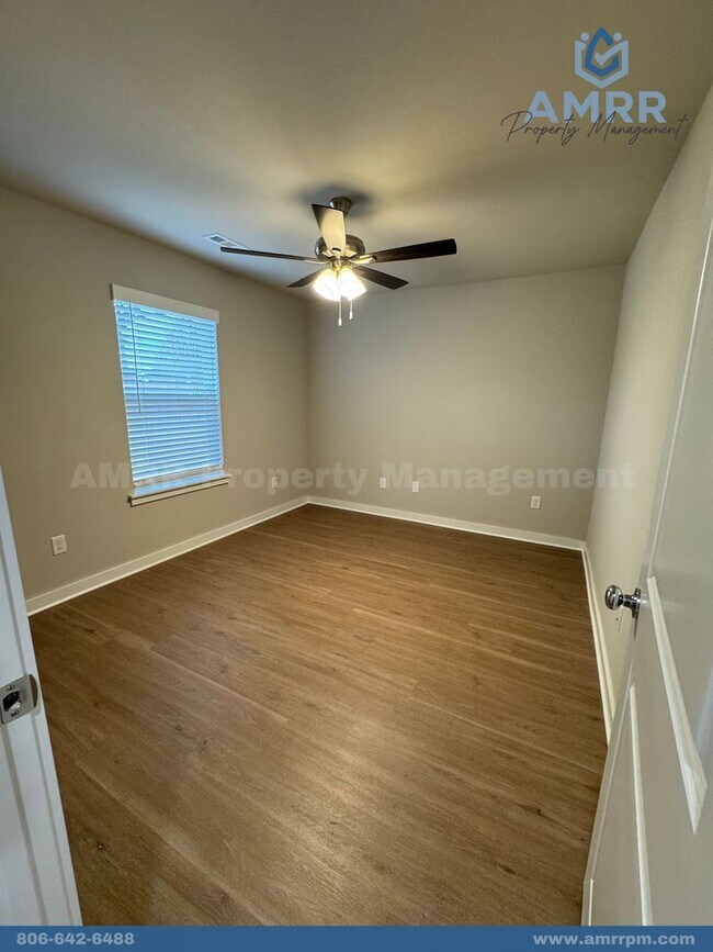 Foto del edificio - 168 Copper Oaks Dr