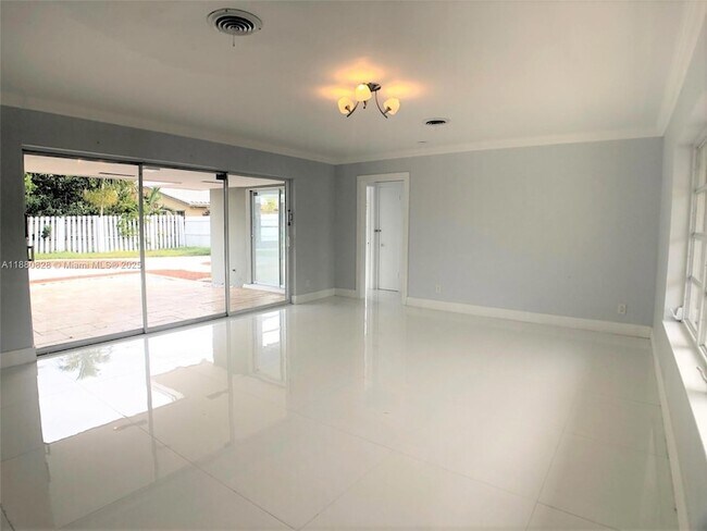 Foto del edificio - 3340 NE 17th Way