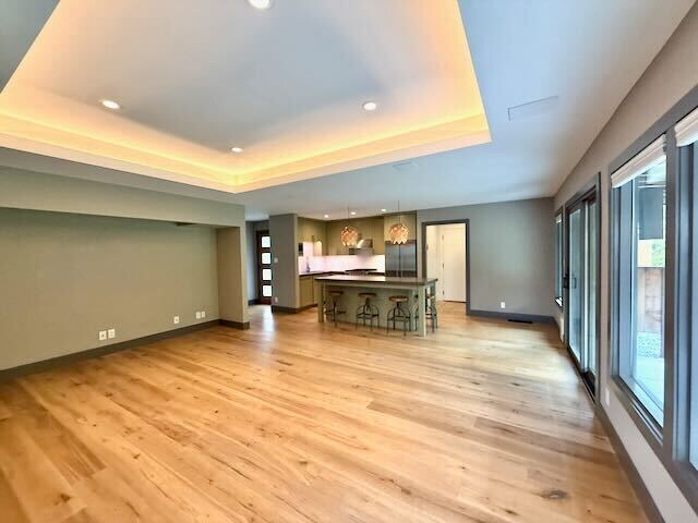 Foto del edificio - 2594 Roosevelt Ave